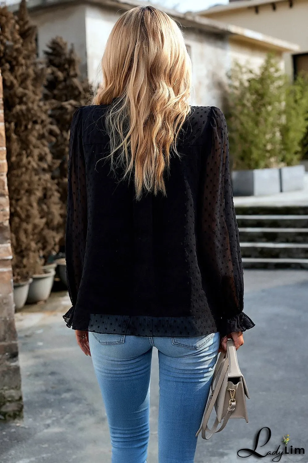 Classic and Comfortable Blouse