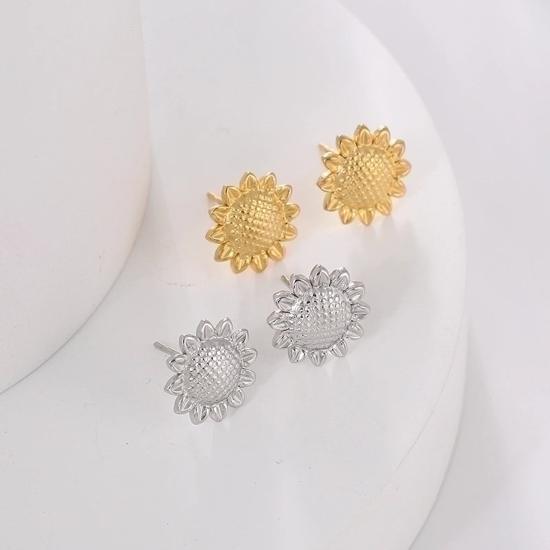 1 Pair Casual Minimalist Sunflower Heart Shape Butterfly Stainless Steel 18K Gold Plated Ear Studs