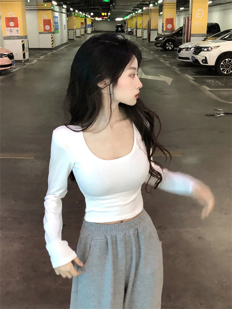 Uveng Uveng 2023 New Pure Desire Wind Hot Girl Big U Collar Show Slim Short White Long Sleeve T Shirt Jacket Women's Fashion