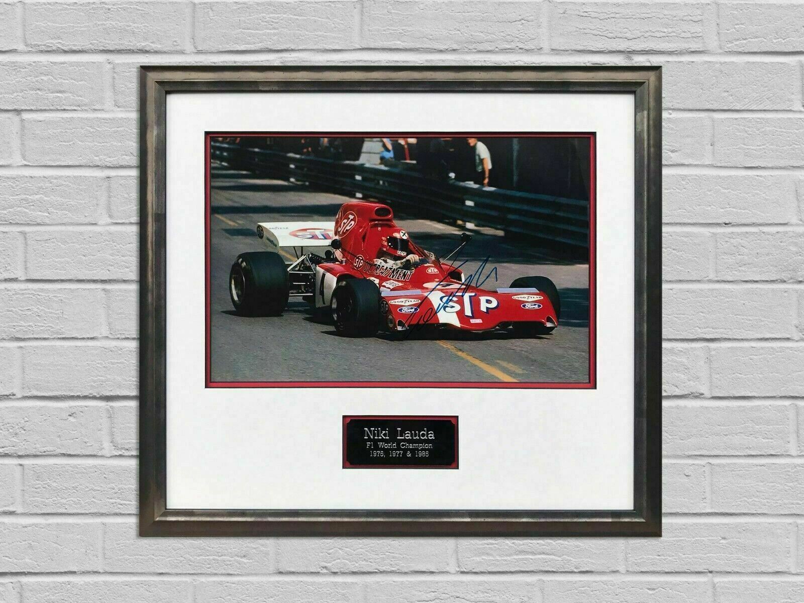 Niki Lauda Signed & FRAMED Photo Poster painting Mount Display Formula One Ferrari AFTAL COA (B)