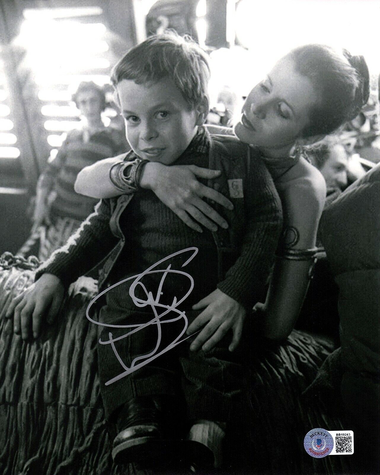 WARWICK DAVIS w/ Leia Signed Autographed Star Wars 8x10 Photo Poster painting BECKETT BAS
