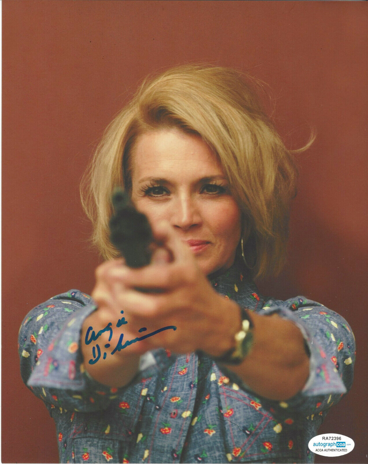 ANGIE DICKINSON SIGNED AUTHENTIC 8X10 Photo Poster painting ACOA OCEANS 11 ACTRESS RIO BRAVO