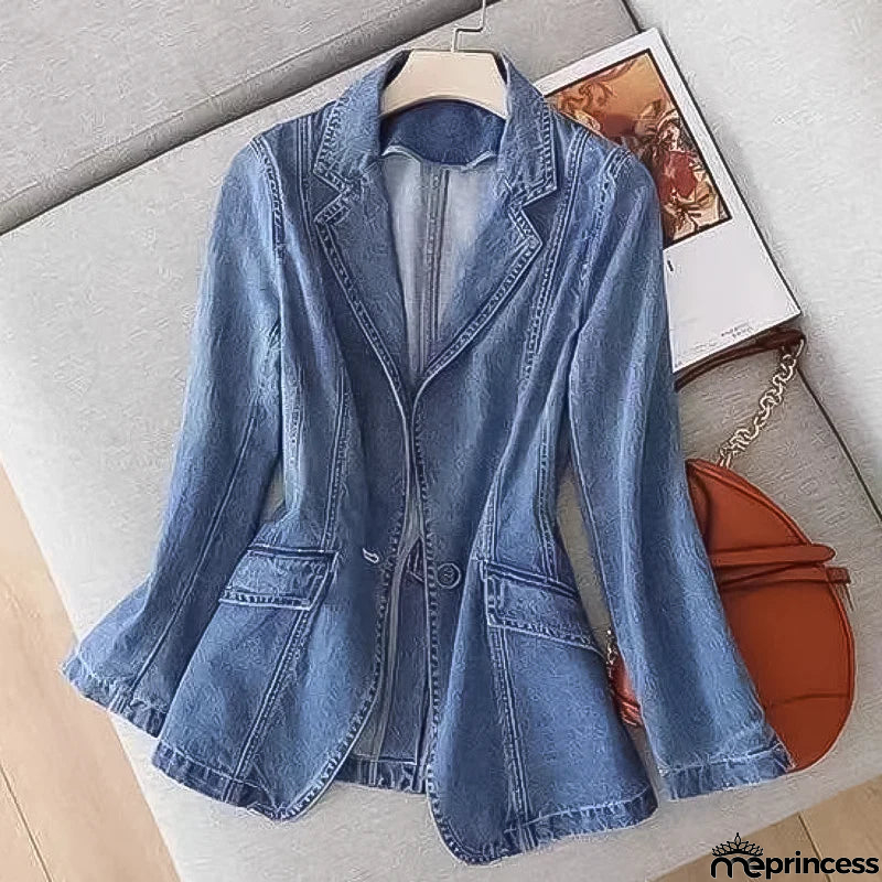 Fashionable and Minimalist winter Jacket