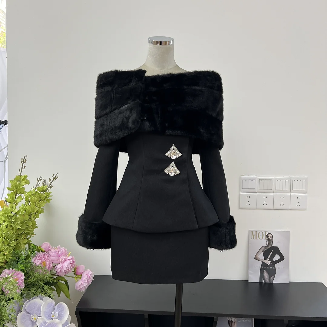 Brownm Autumn Fashion Dignified Wool Collar Shawl Shoulder Shoulder Horn Long-Sleeved Famous Blouse + Hip Half Skirt