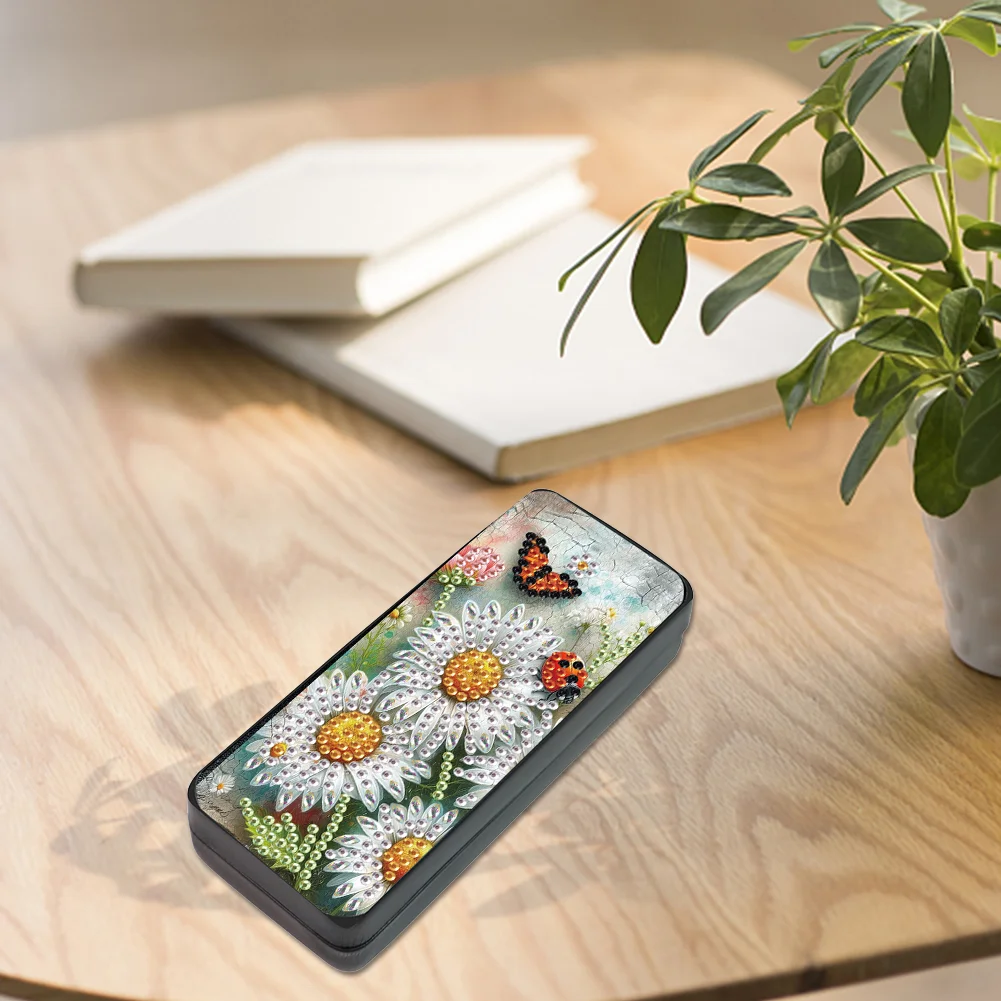 Diamond Painting Eyeglasses Case Daisy Diamond Art Sunglasses Case for Beginners