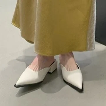 Yyvonne Half Slippers Women's Muller Shoes 2025 Summer New Pointed Cool Slippers And Retro Wearing Slippers