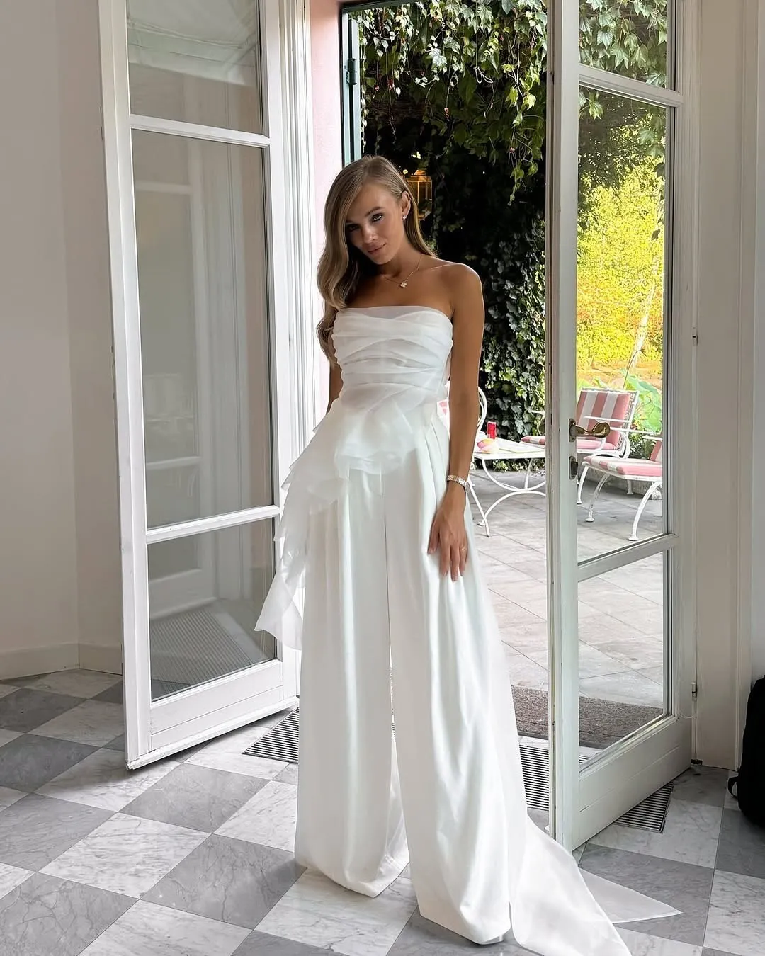 Lussooy Elegant White Strapless Sleeveless Jumpsuit with Floor Length Wide Legs 