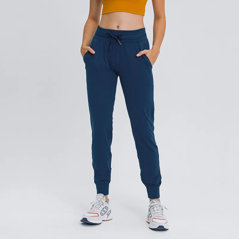 Solid color quick-drying jogging pants
