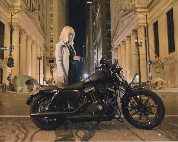 Rachel Skarsten (Batwoman) signed 8x10 Photo Poster painting in-person