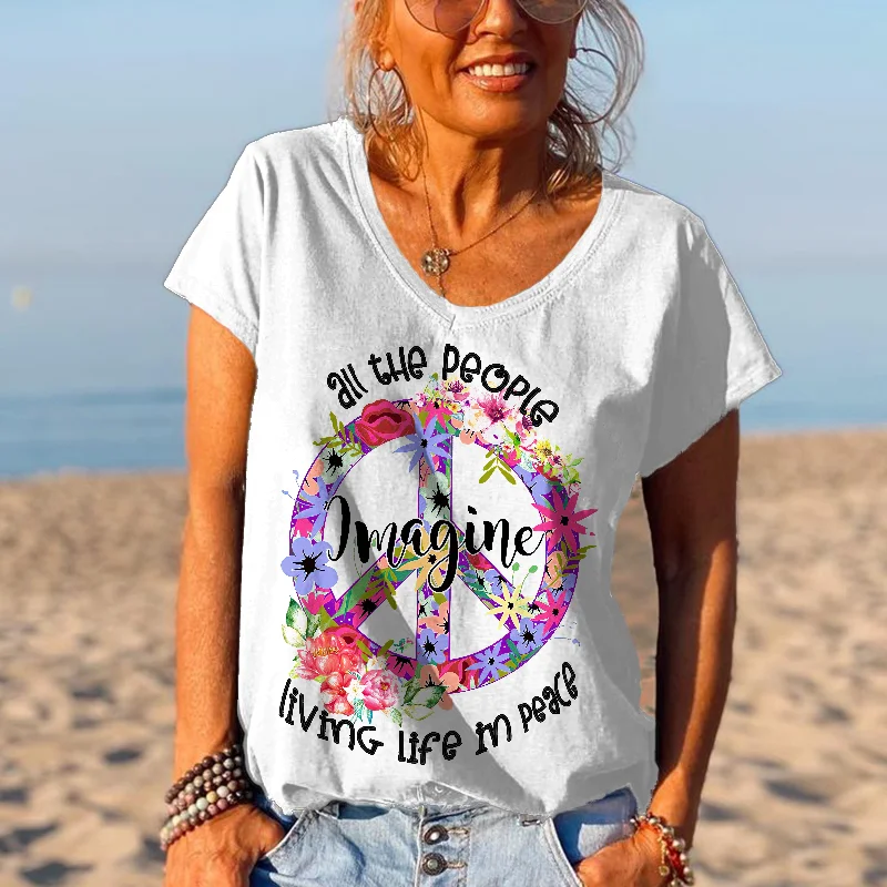 All the people living life m peace Graphic Tees