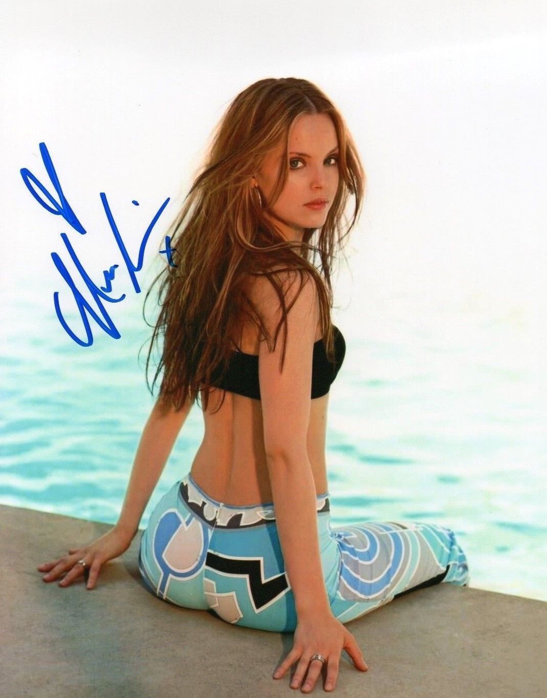 MENA SUVARI AUTOGRAPHED SIGNED A4 PP POSTER Photo Poster painting PRINT 5