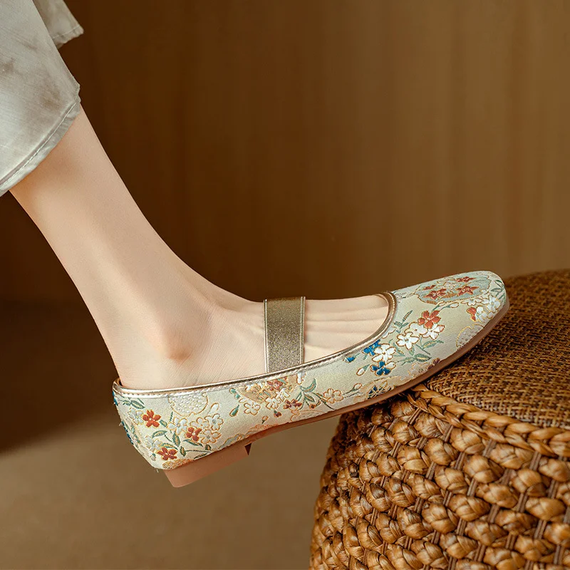 Breakj Breakj Chinese Style Women's Shoes Embroidery Shoes Embroidery Square Shallow Flat Bottom Mary Jane Single Shoes