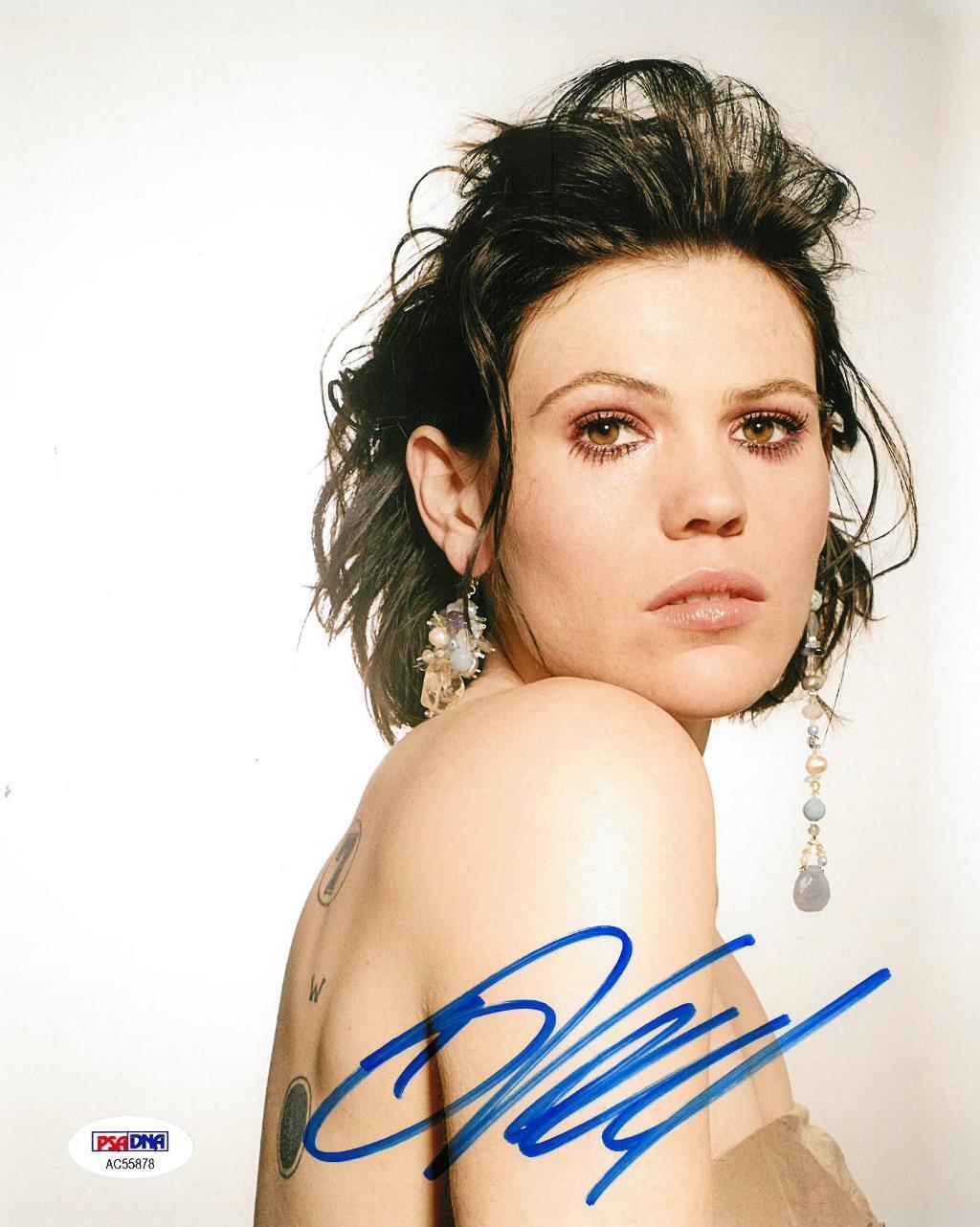 Clea Duvall Signed Authentic Autographed 8x10 Photo Poster painting PSA/DNA #AC55878