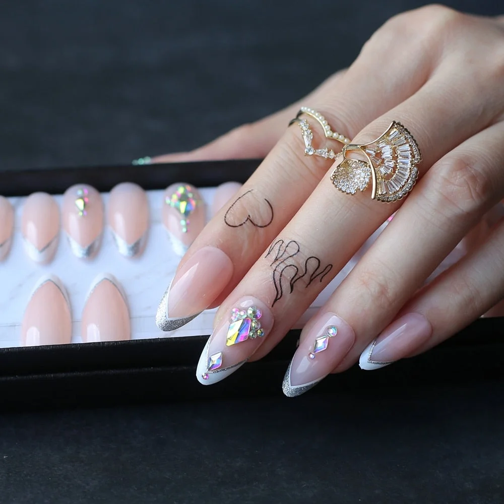 Luxury crystal cute New design Glitter V french Almond Fake nails nude  Natural False nails with box press on nails-Nail Inspo