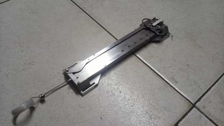 Hidden Blade Assassin's Creed movies metal hidden blade image 2