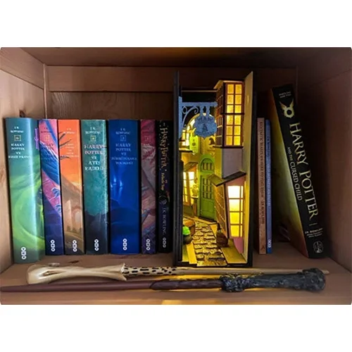 Potter Magical AlleyWorld Bookshelf Insert Box