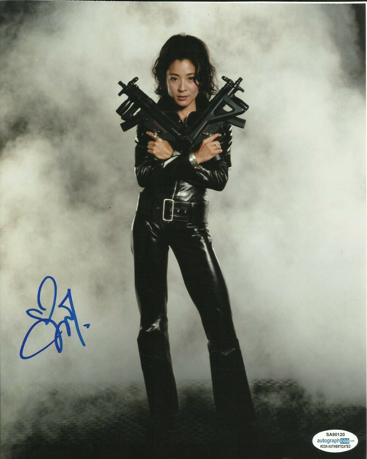 MICHELLE YEOH SIGNED TOMORROW NEVER DIES Photo Poster painting UACC REG 242 (6) ALSO ACOA CERTIF