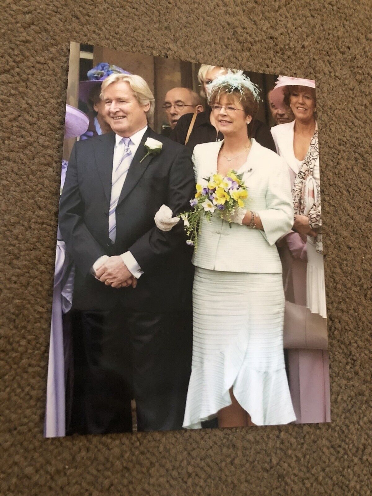 WILLIAM ROACHE & ANNE KIRKBRIDE (CORONATION STREET) UNSIGNED Photo Poster painting- 7x5”
