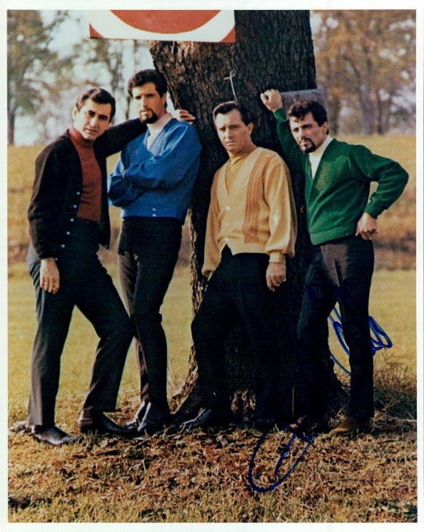 Frankie Valli signed 8x10 Photo Poster painting In-person