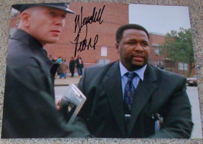 WENDELL PIERCE SIGNED AUTOGRAPH THE WIRE BUNK 8x10 Photo Poster painting A w/EXACT PROOF