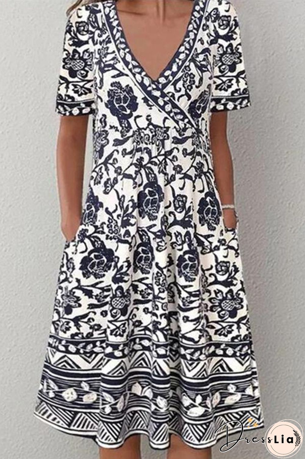 Printed V-neck Short Sleeve Dress P14279