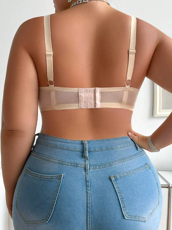 Triumph - (3 ks) D&aacute;mska obyčajn&aacute; čipkovan&aacute; podprsenka veľkej veľkosti