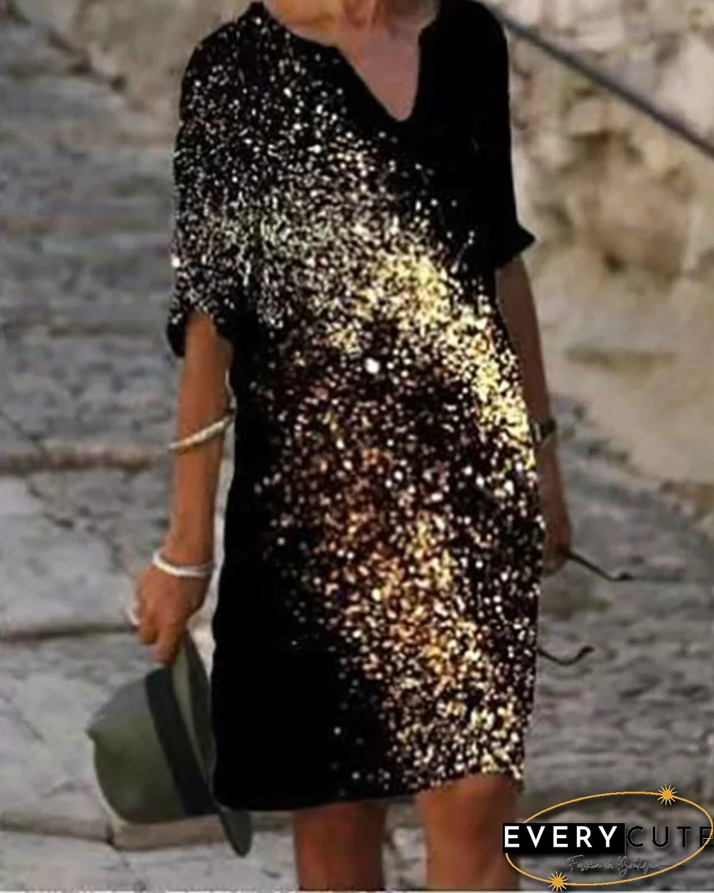 Ladies V-neck Printed Casual Shift Dress