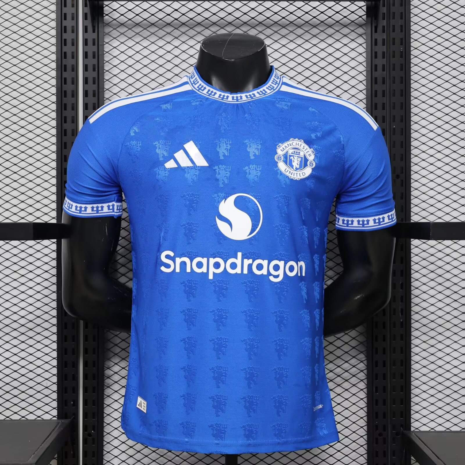 2026/2027 Player Version Manchester United Special Edition Football Shirt（The player version jersey is a bit tight, please pay attention to the size selection）
