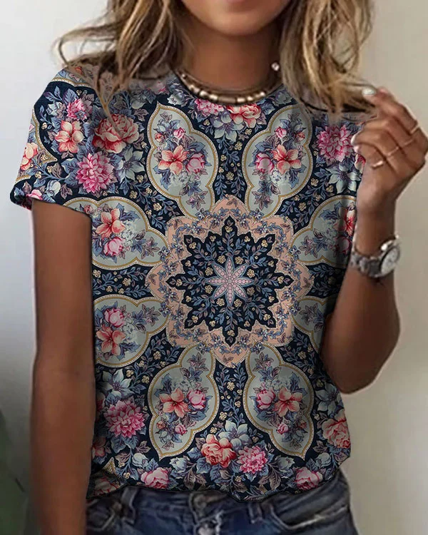 Women's Mandala Floral Pattern Crew Neck T-shirt