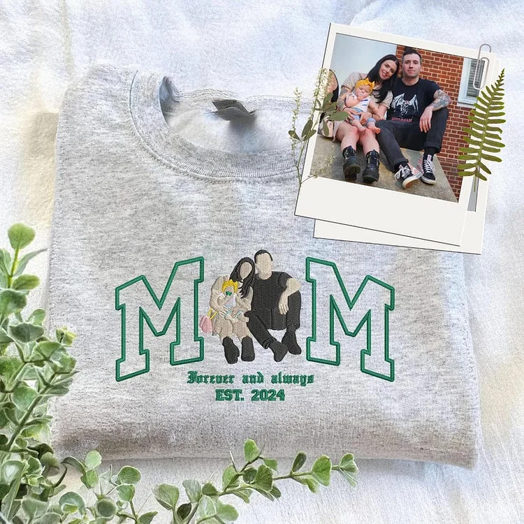 Custom Embroidered Sweatshirt Hoodie Mama and Kids Portrait with Photo - Mother's Day Gifts