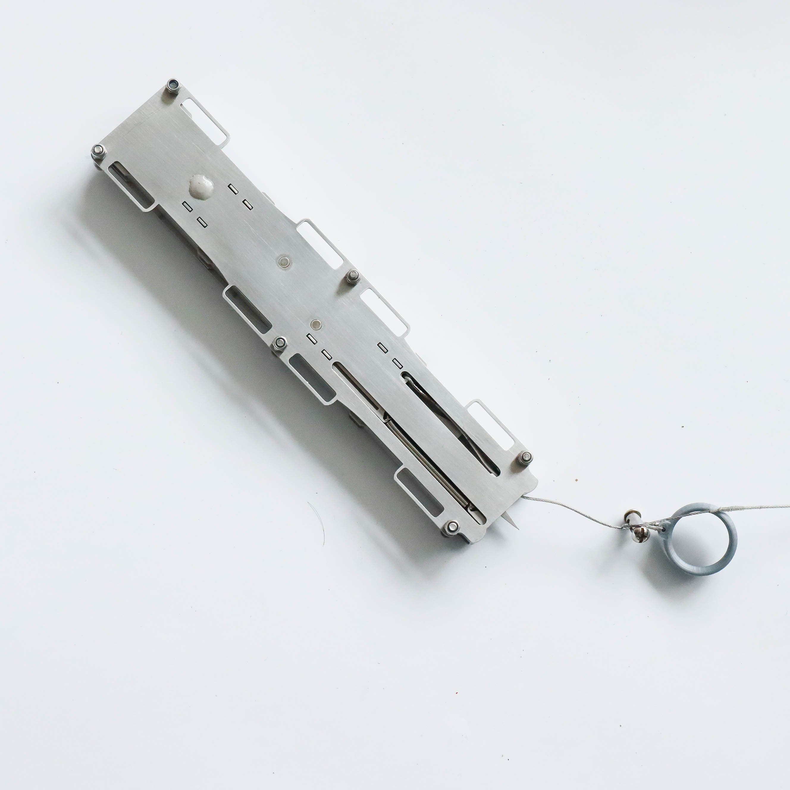 Hidden Blade Ezio Double Action Hidden Blade image 5