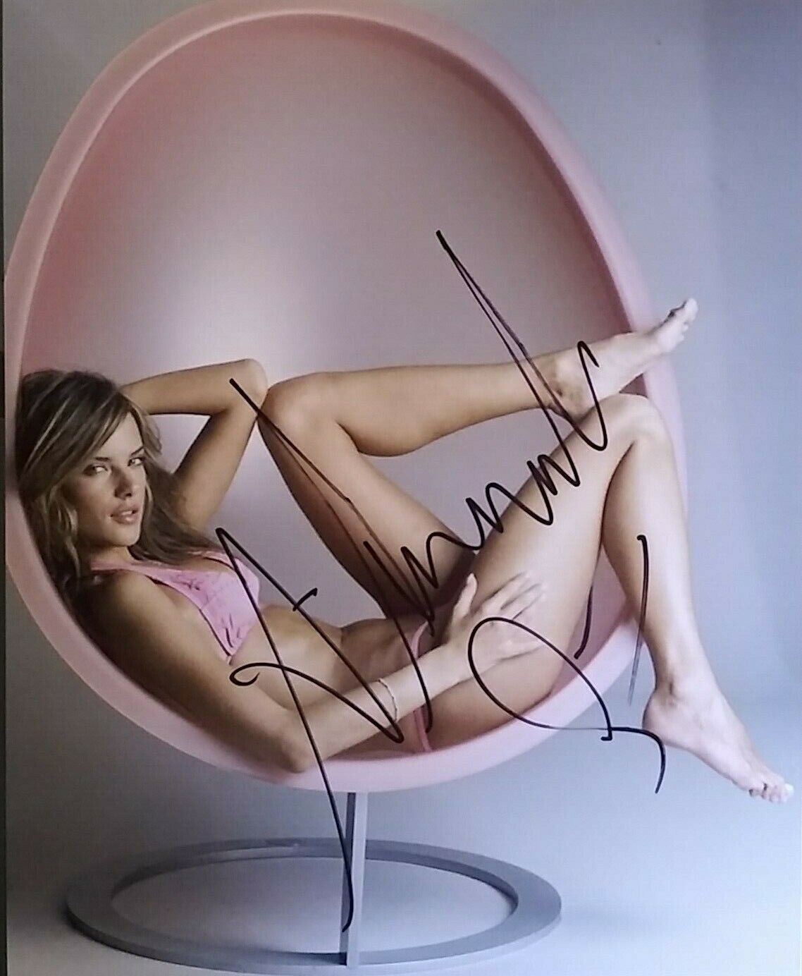 Alessandra Ambrosio signed 8x10