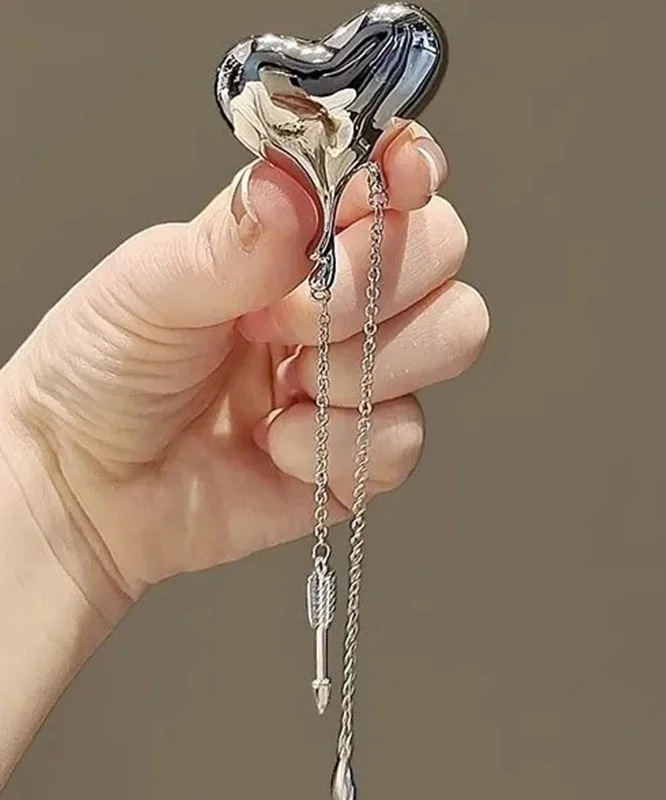 Fine Silk Metal Love Chain Tassel Brooches