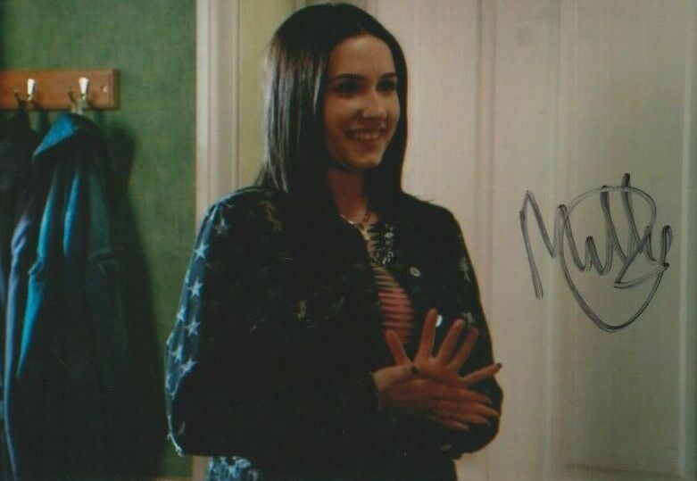 Milly Zero **HAND SIGNED** 6x4 Photo Poster painting ~ Eastenders ~ AUTOGRAPHED