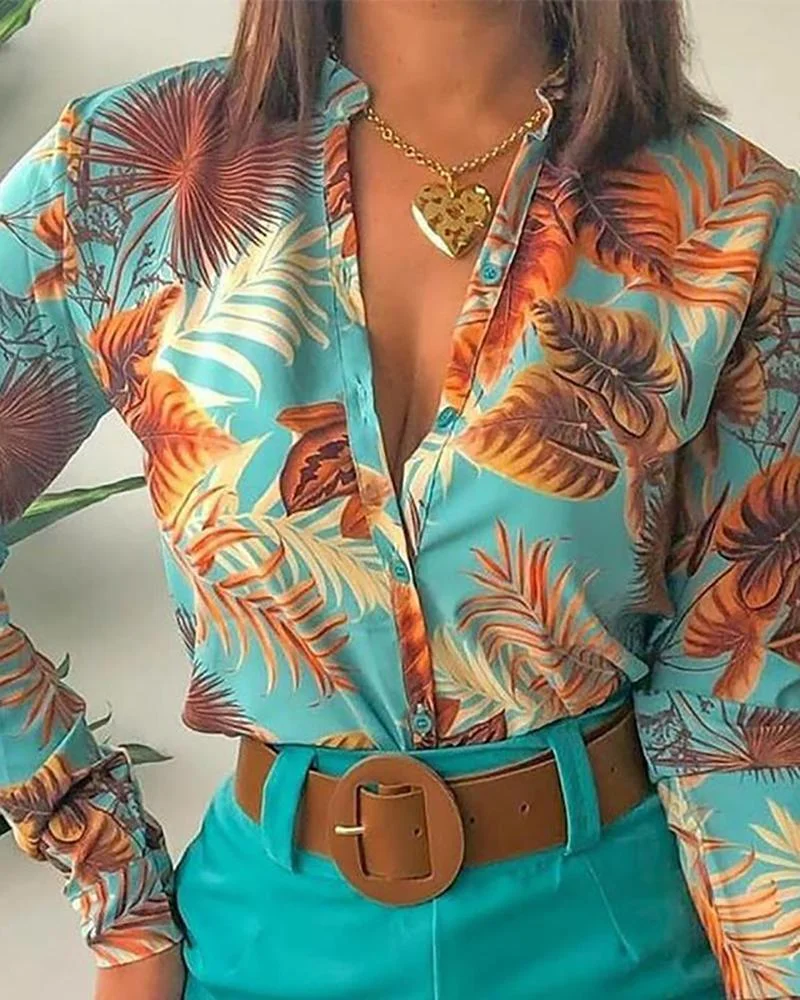 Casual two-piece set with printed long-sleeve shirt & solid shorts