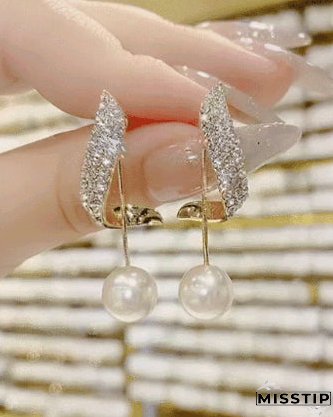 Rhinestone Freshwater Pearl Earrings