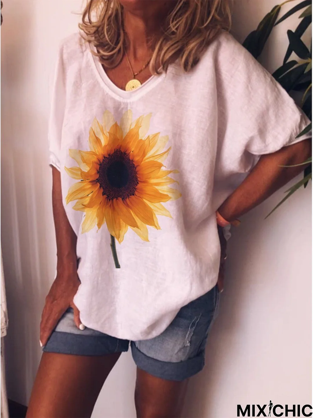 Loose casual sunflower print short sleeve round neck Tunic T-Shirt