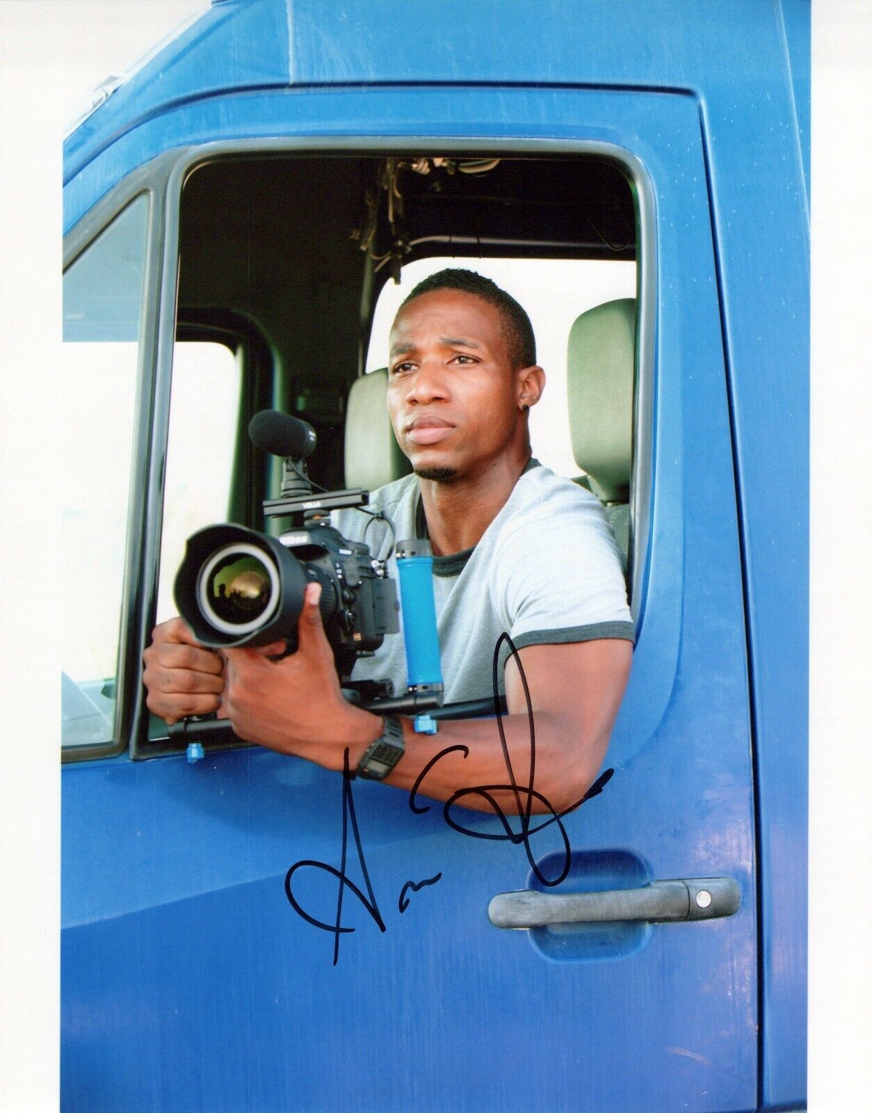 Arlen Escarpeta head shot autographed Photo Poster painting signed 8x10 #2