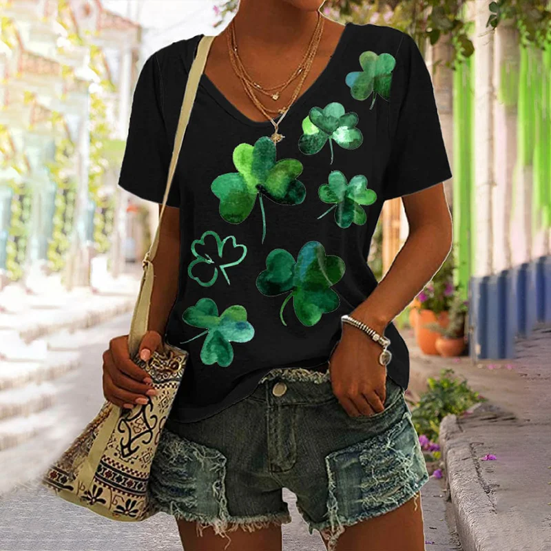 Clover Print Short Sleeve V Neck T-Shirt