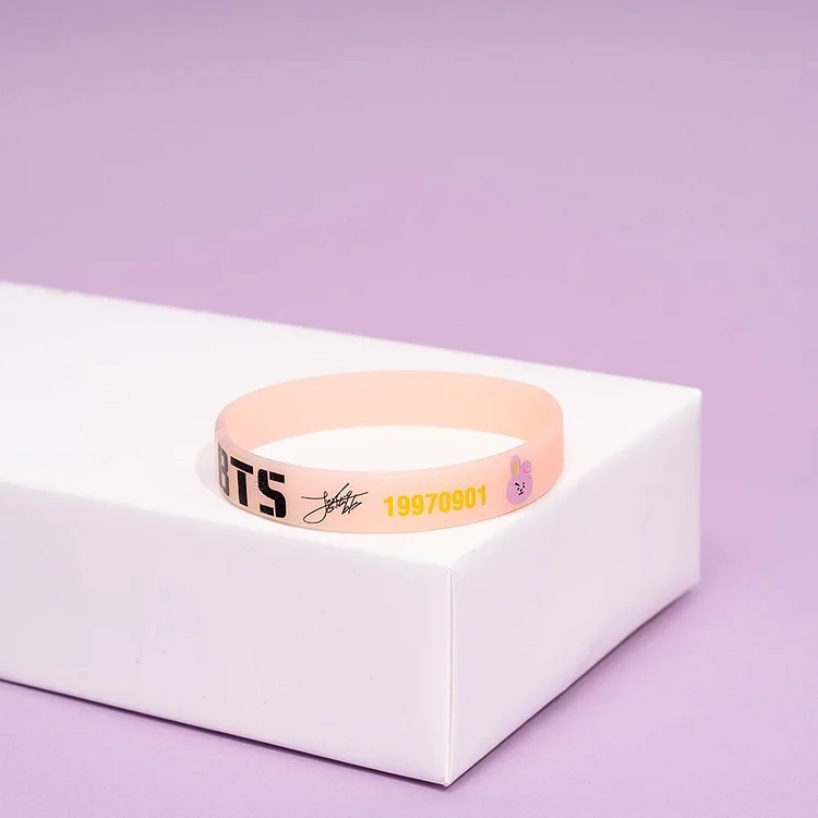 방탄소년단 BT21 Luminous Silicone Bracelet