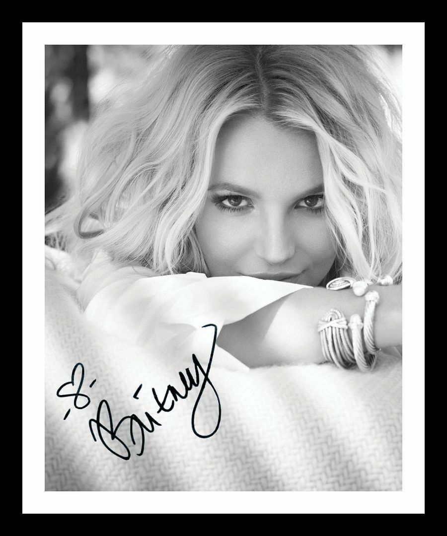 Britney Spears Autograph Signed & Framed Photo Poster painting 15