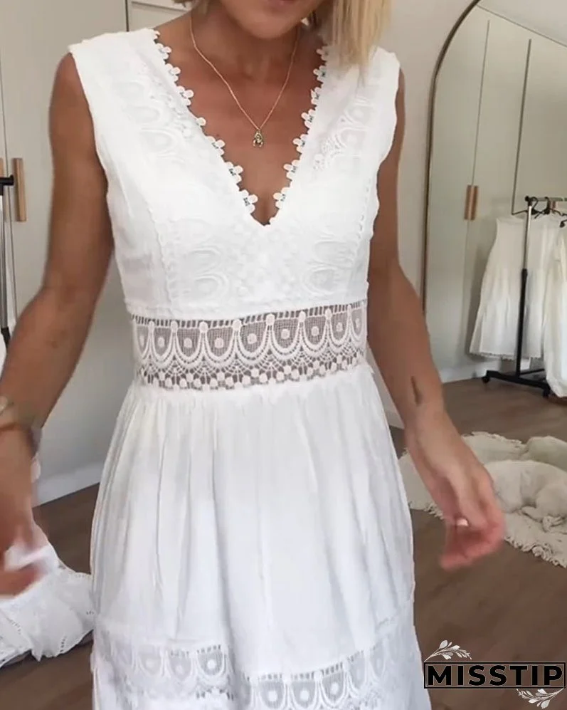 Yanah | V-neck Dress
