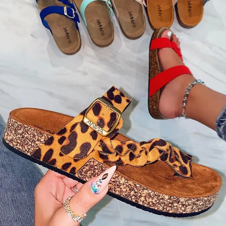 Women's Simple All-match Solid Color Thick-soled Flip-flops Beach Sandals