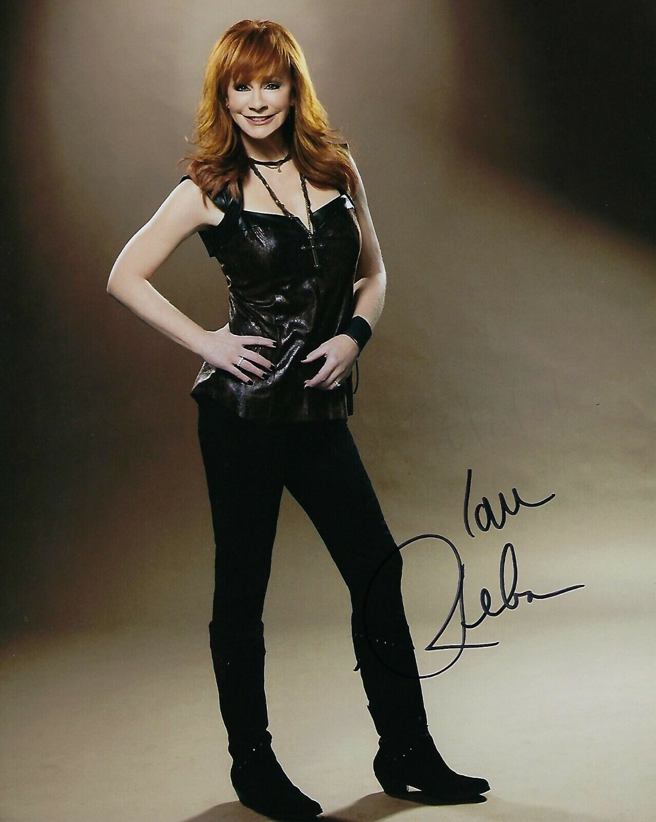 GFA Country Music Superstar * REBA McENTIRE * Signed 8x10 Photo Poster painting R2 COA