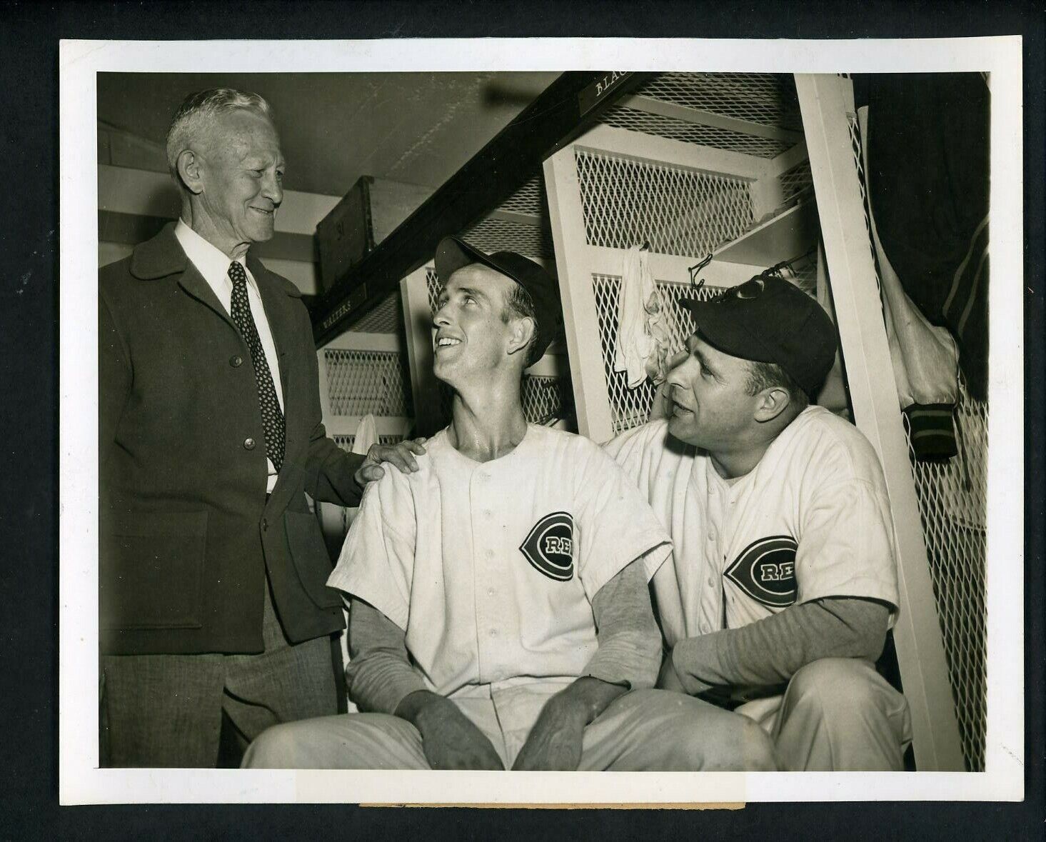 Ewell Blackwell No-Hitter 1947 Press Photo Poster painting Cincinnati Reds Noodles Hahn Lamanno