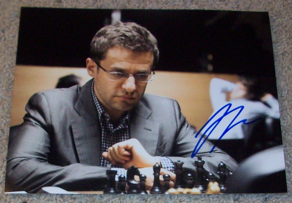 CHESS GRANDMASTER LEVON ARONIAN SIGNED AUTOGRAPH 8x10 Photo Poster painting B w/PROOF