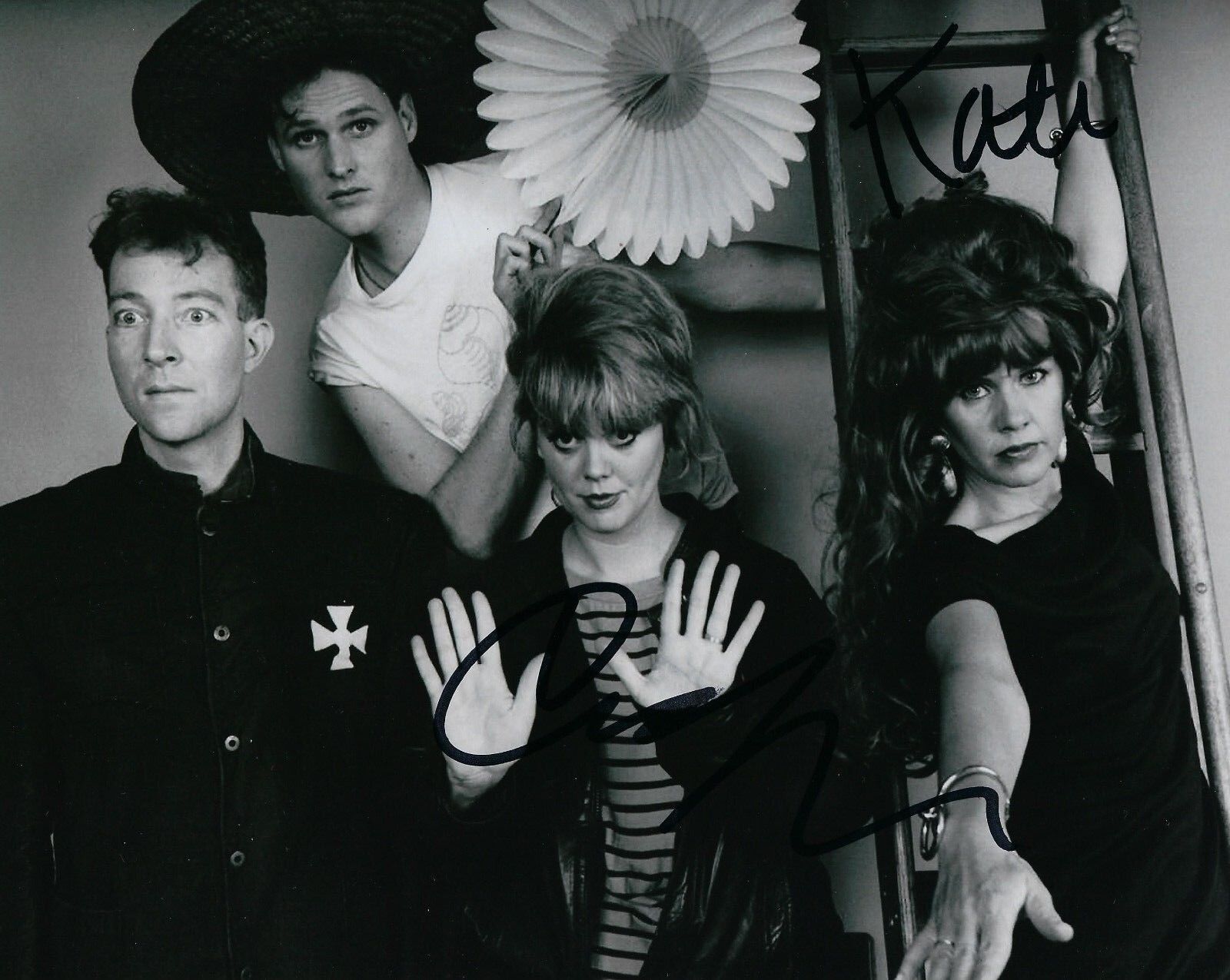 GFA Cindy Wilson & Kate Pierson * THE B-52's * Band Signed 8x10 Photo Poster painting B2 COA