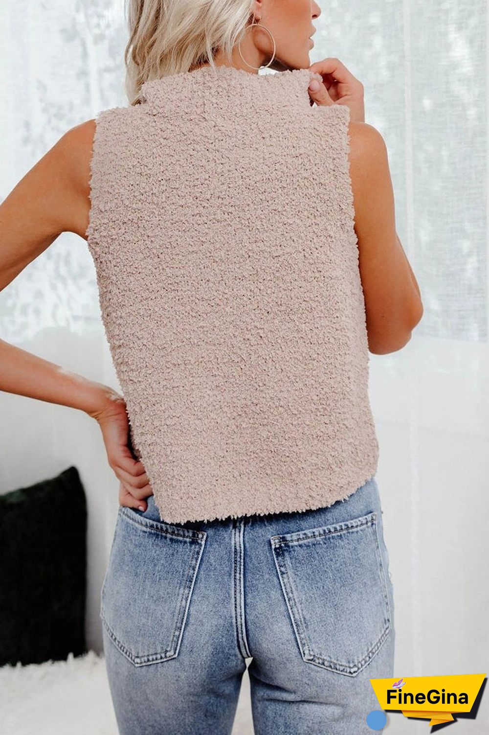 Solid Color Sleeveless Knitted Top