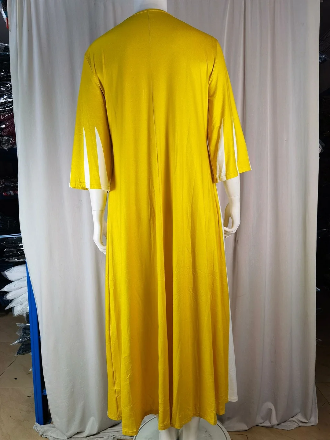 Women Half Sleeve V-neck Solid Color Dress