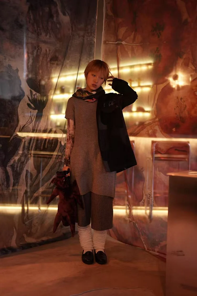 EZZAT Bastet Bag - 4 Recycled Water Bottles - Brown